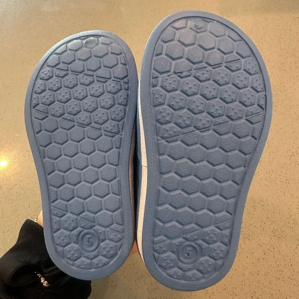 Cat & Jack Toddler Jese Slip on Close Toe Perforated Water Shoes Blue Size 5